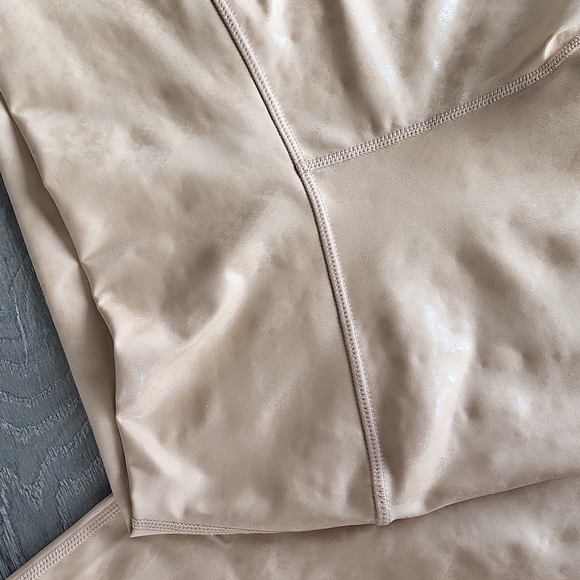 Carbon38 Tan Metallic Snake Legging - M - Picture 8 of 12